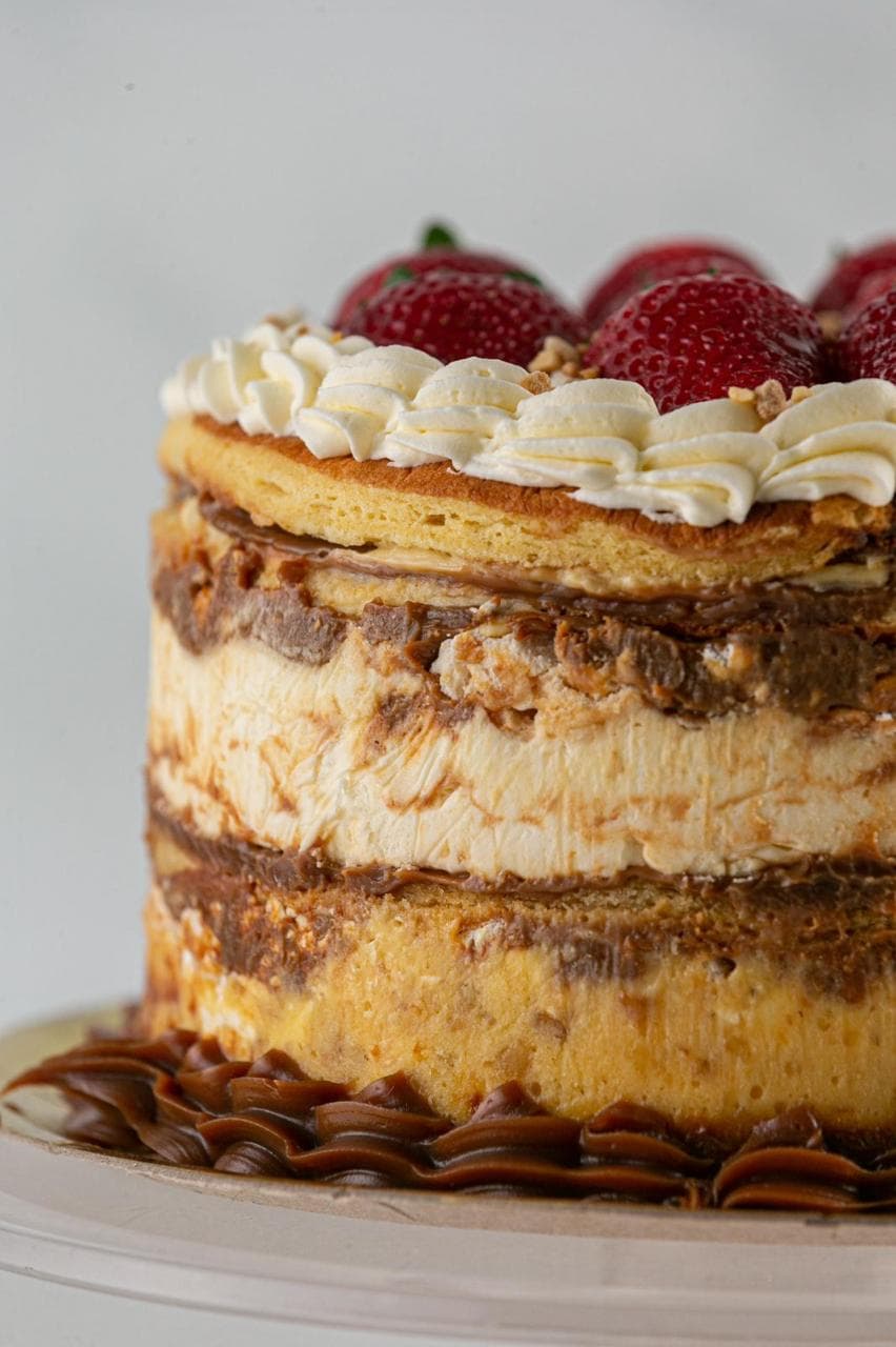 Torta de frutilla y crema